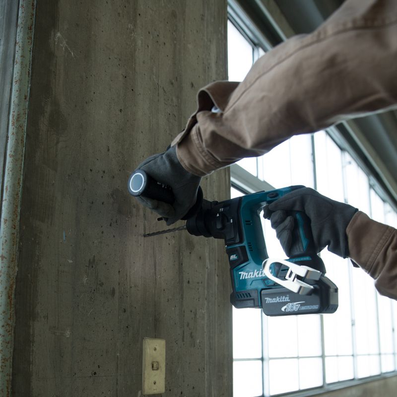 Cordless Compact Rotary Hammer 18V LXT (DHR171Z)