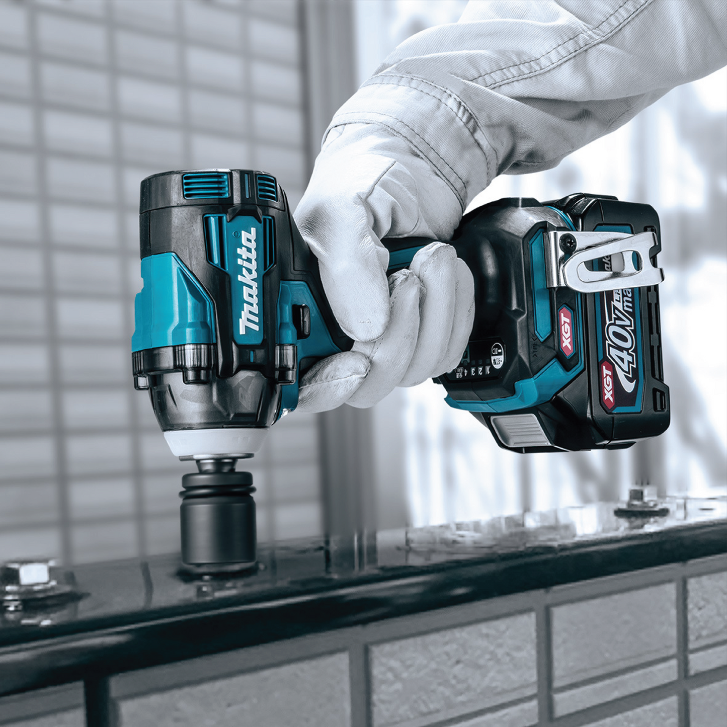 Cordless Impact Wrench (1/2") (40V XGT) TW005GM202