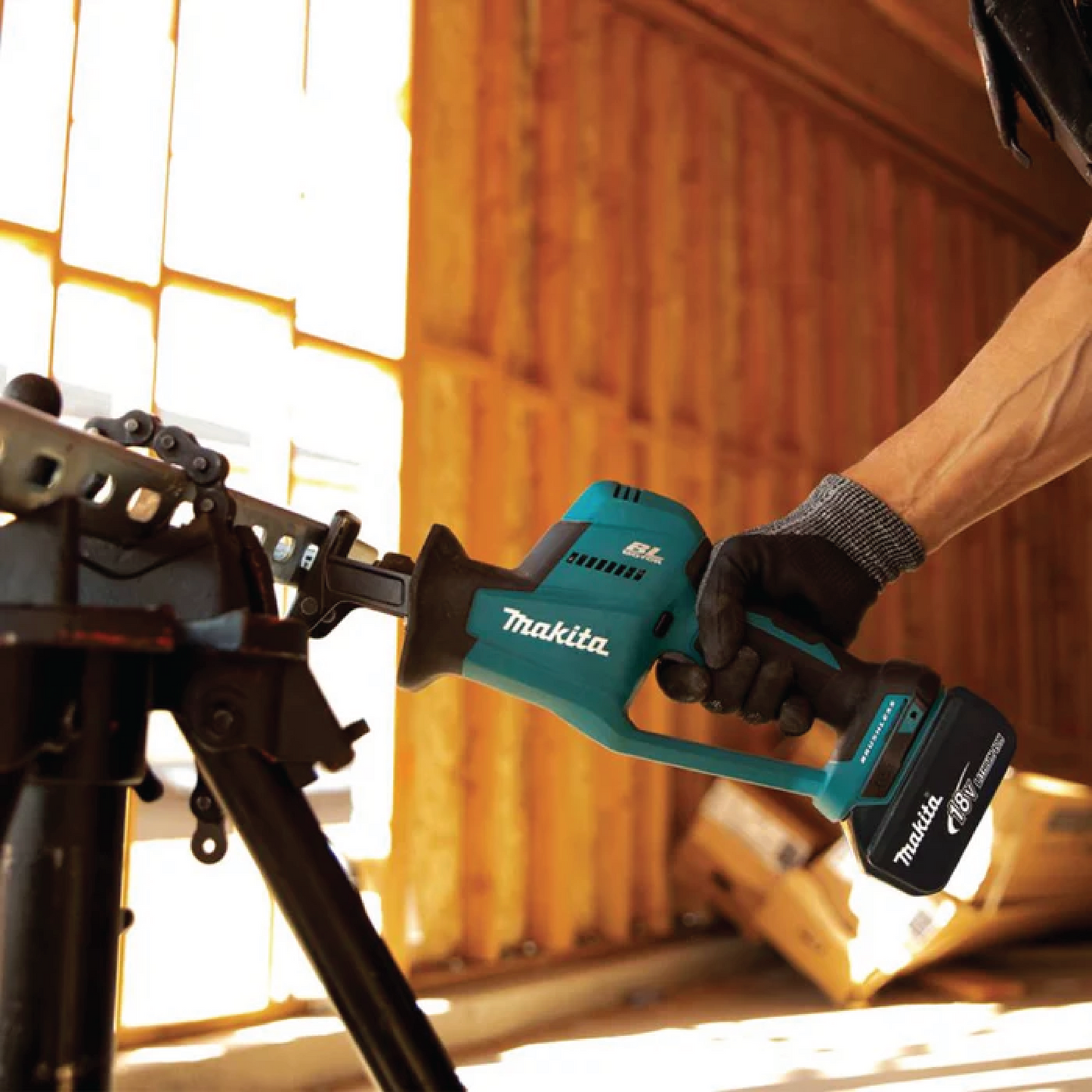 Cordless Recipro Saw (DJR189Z)