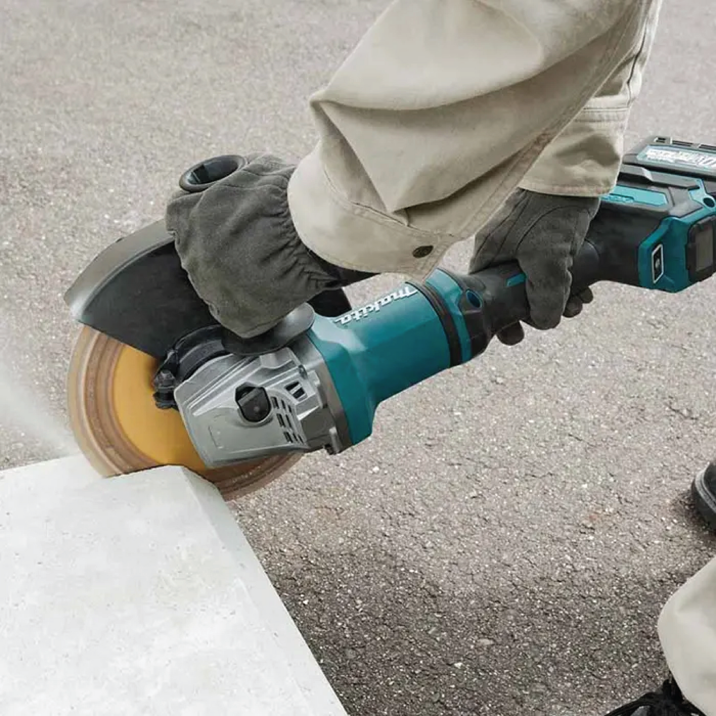Cordless Angle Grinder (230mm) (40V XGT) GA038GM204
