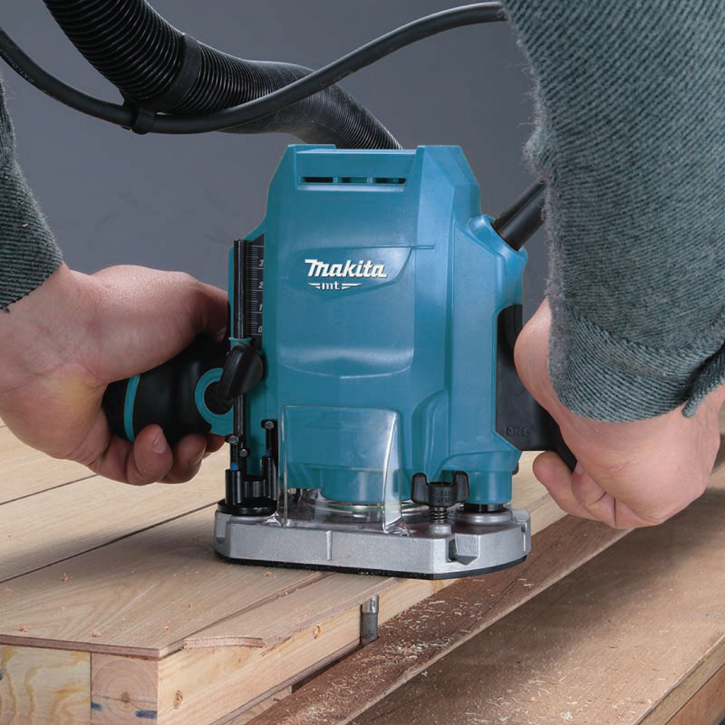 Router (M3601B) Plunge Type