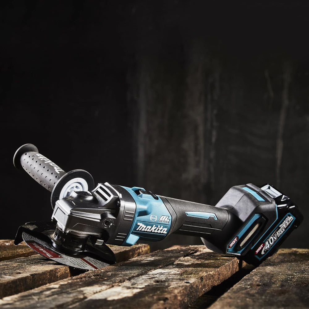 Makita Cordless XGT 40V Angle Grinder with Slide Switch 125mm